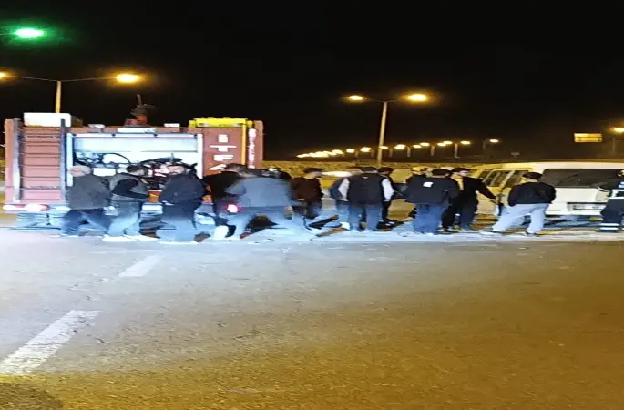 Batman’da seyir halindeki hafif ticari araçta yangın çıktı
