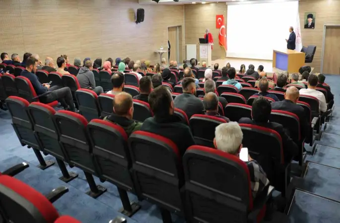 Bayburt’ta sağlık personeline iç kontrol eğitimi
