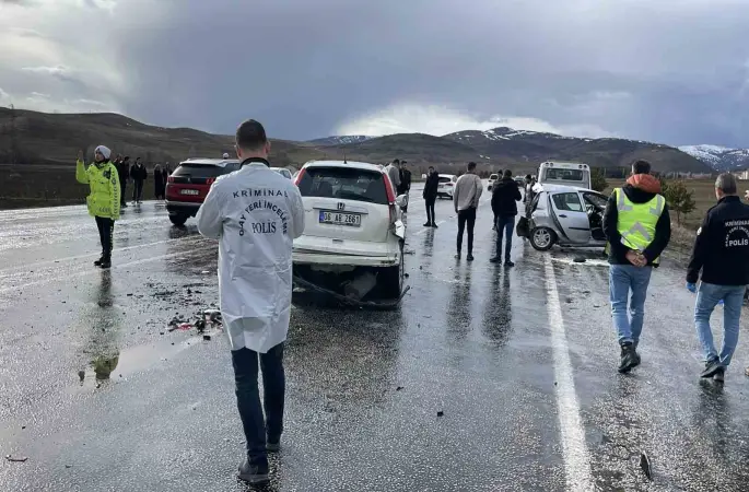 Bayram tatili dönüşü trafik kazası: 1 ölü, 5 yaralı
