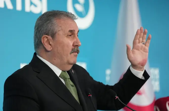 BBP Genel Başkanı Destici: "İşçi Bayramı, işçi bayramı olarak kutlansın"
