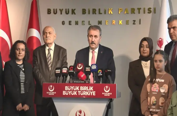 BBP Genel Başkanı Destici, partililer ve vatandaşlar ile bayramlaştı
