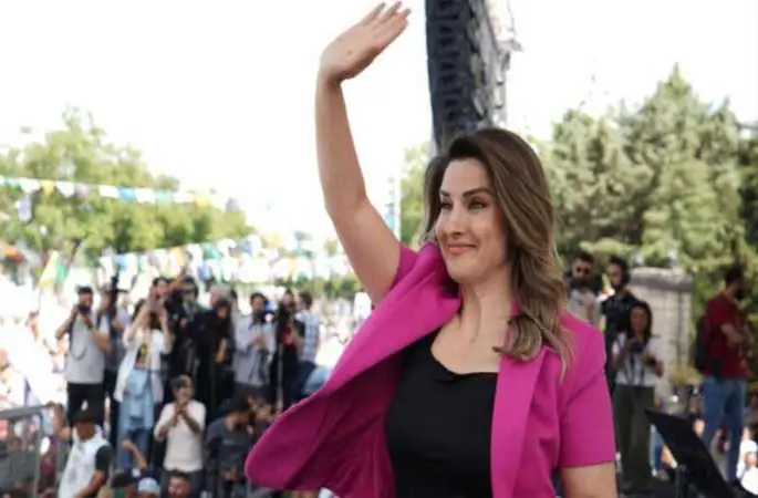 Başak Demirtaş, İBB başkan adaylığından çekildi