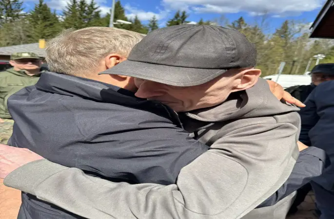 Belarus, Polonyalı gazeteci Poczobut’ı serbest bıraktı
