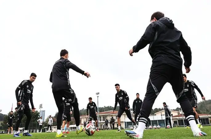 Beşiktaş kondisyon ve taktik çalıştı
