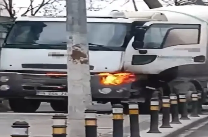 Beton kamyonu alev aldı, esnaf güçlükle söndürebildi
