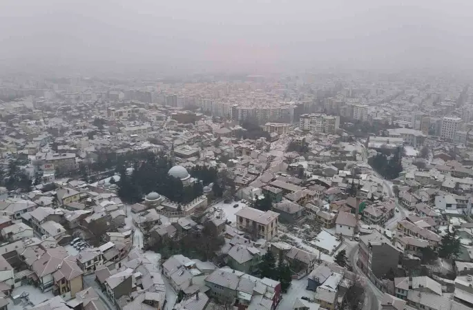 Beyaza sürünen Eskişehir’de kar bereketi
