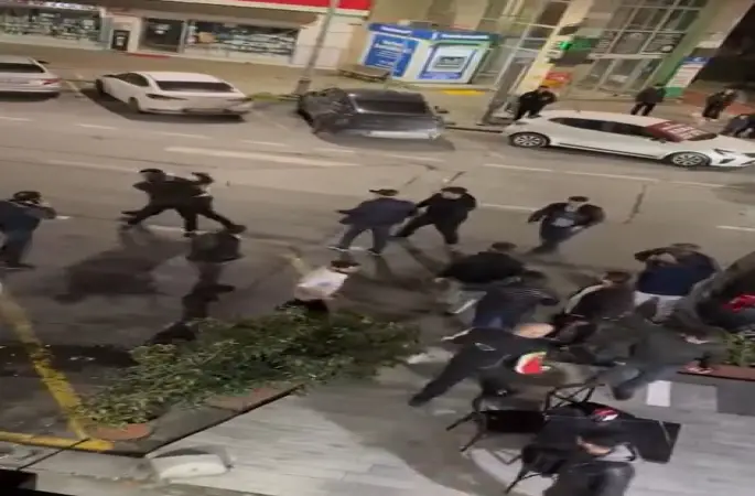 Beylikdüzü’nde tekme tokat kavga kameraya yansıdı
