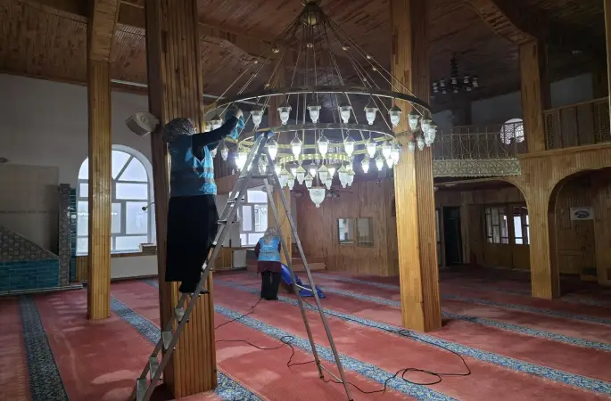 Beyşehir’de camiler Ramazan’a hazır
