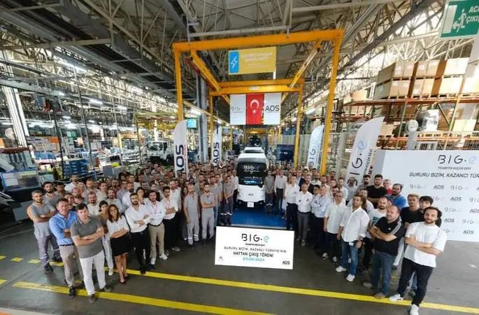 Anadolu Isuzu’nun tam elektrikli yeni modeli BIG.e Hannover IAA Transportation Fuarı’nda ziyaretçilerle buluştu