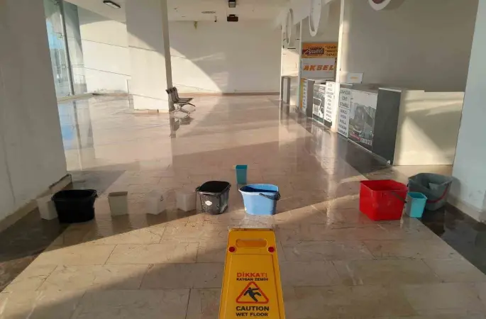 Bilecik Şehirlerarası Otobüs Terminali hem vatandaşları hem de esnafı canından bezdirdi
