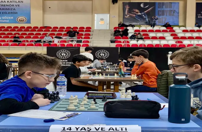 Bilecik’te 23 Nisan satranç turnuvası tamamlandı

