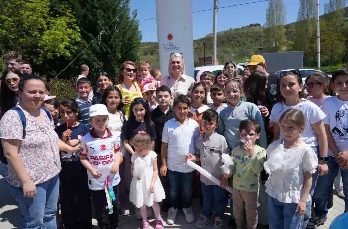 Bilecik’te 5 bin çocuk gönüllerince eğlendi
