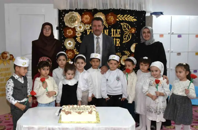 Bilecik’te minikler Kur’an’a geçmenin sevincini yaşadı
