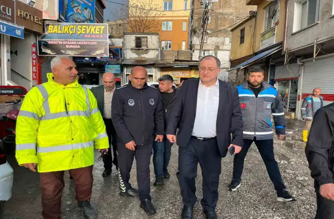 Birecik’te yağış sonrası ekipler harekete geçti
