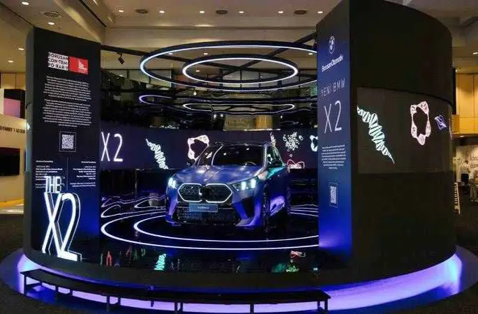 Yeni BMW X2 CI Bloom'da sanatseverlerle buluşuyor