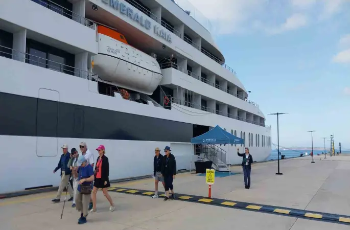 Bodrum’a 87 yolcusu ile geldi
