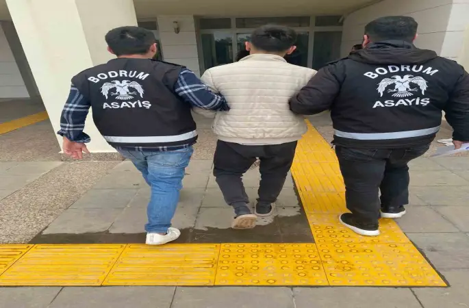 Bodrum’da 11 yıl 9 ay hapis cezasıyla aranan şahıs yakalandı
