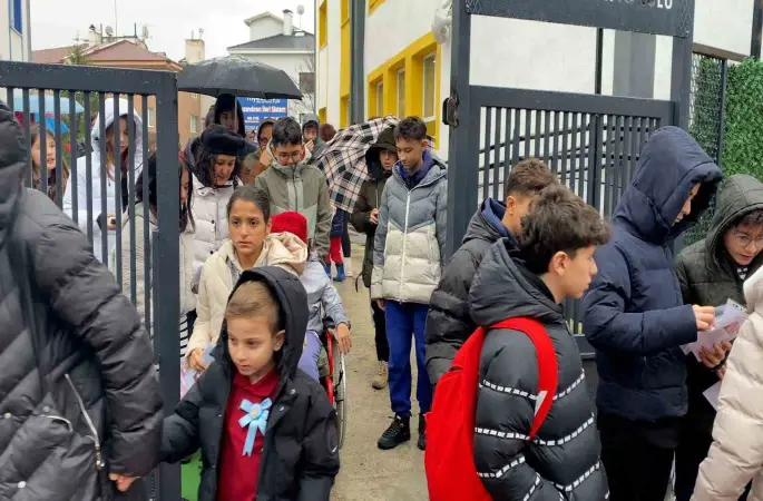 Bolu’da 52 bin öğrenci karne sevinci yaşadı
