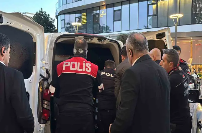 Bolu’da çevreye rahatsızlık veren şahıs gözaltına alındı
