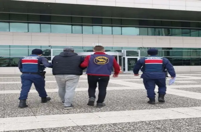 Bolu’da hırsızlık şüphelisi JASAT tarafından yakalandı
