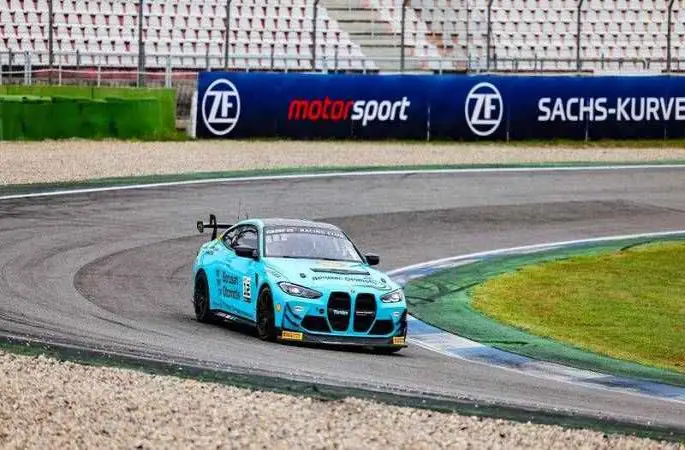 Borusan On Air Nihat Sırdar moderatörlüğü ile yayında