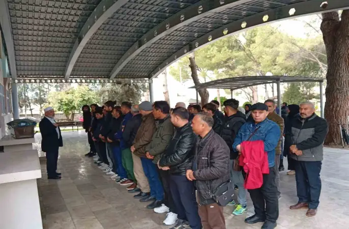 Bot faciasında hayatını kaybeden Afgan çocuk Denizli’de toprağa verildi
