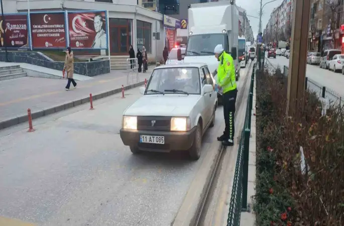 Bozüyük’te yaya geçidi uygulaması
