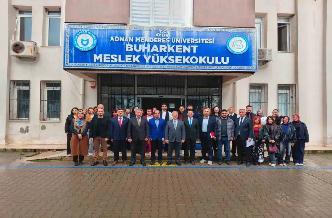 Buharkent MYO’da Girişimcilik Zirvesi gerçekleştirildi
