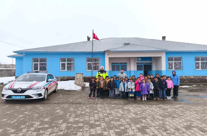 Bulanık’ta öğrencilere trafik güvenliği eğitimi
