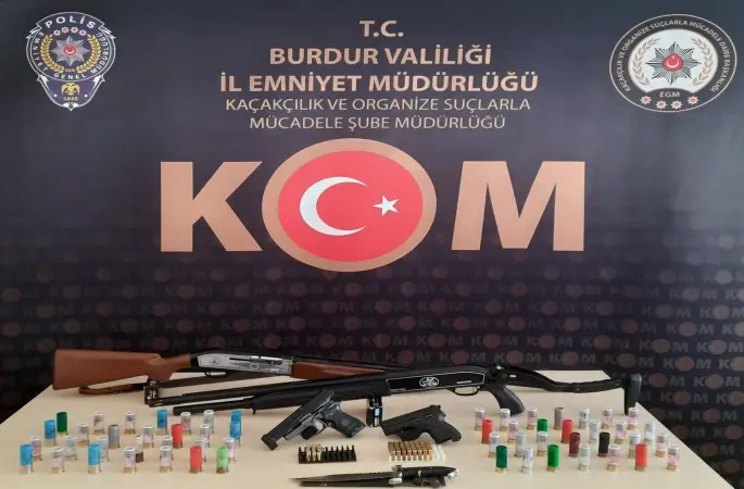 Burdur’da 27 adet tarihi eser ve 79 adet sikke ele geçirildi
