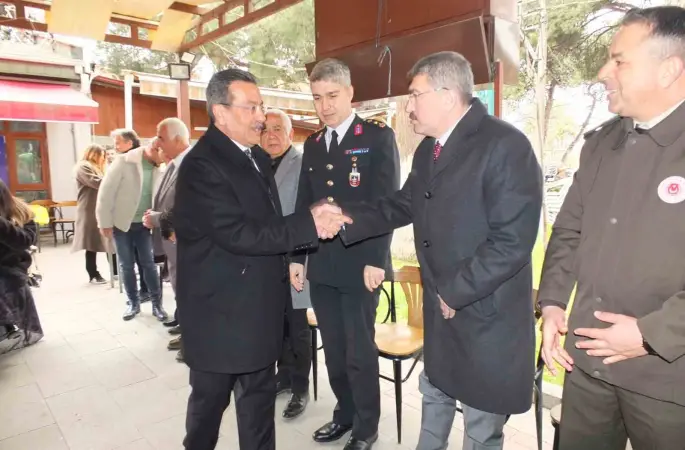 Burhaniye’de bayramlaşma töreni düzenlendi
