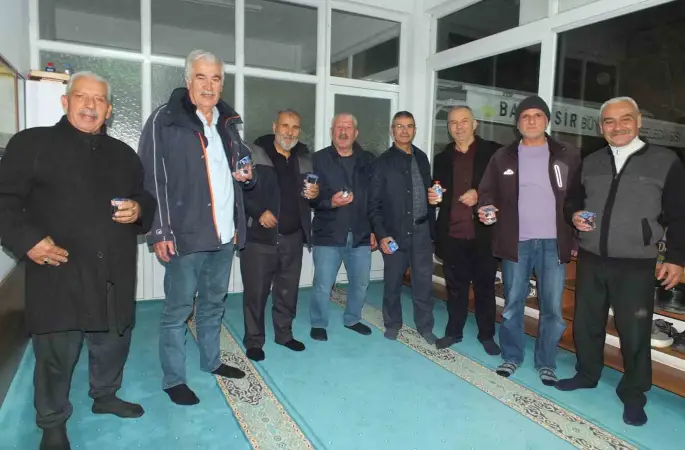 Burhaniye’de camilerde Ramazan bereketi yaşanıyor
