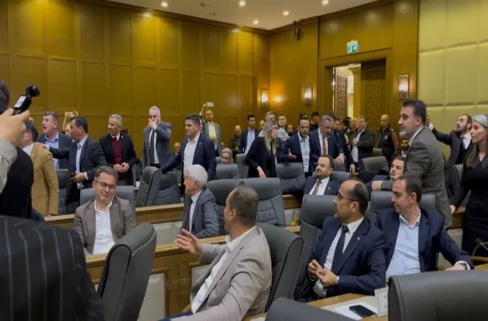 Bursa Büyükşehir Meclisi’nde ‘su zammı’ tekrar gündeme geldi, tansiyon yükseldi
