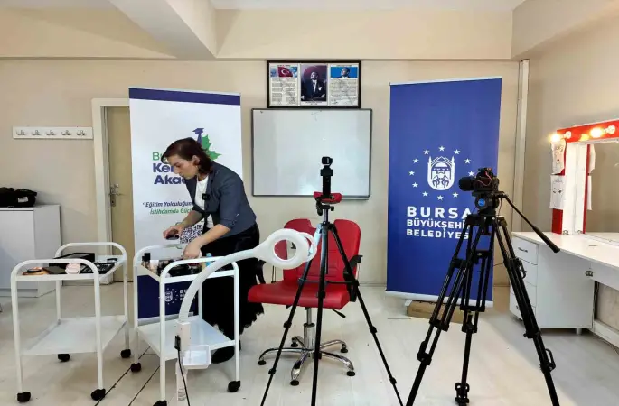 Bursa Kent Akademisinde, ’uzaktan eğitim’ dönemi başlıyor
