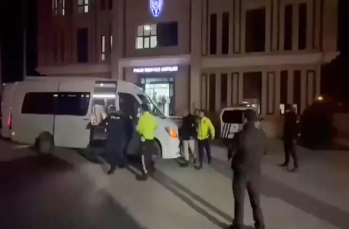 Bursa’da 14 kaçak göçmen yakalandı
