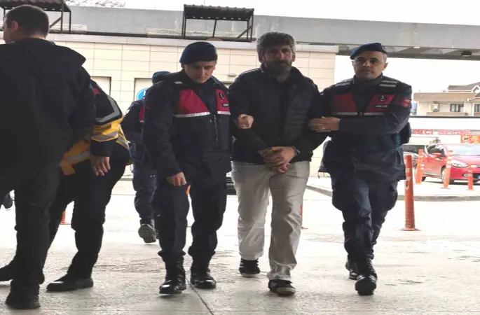 Bursa’da hırsızlık suçundan 8 yıl hapis cezası bulunan şahıs yakalandı
