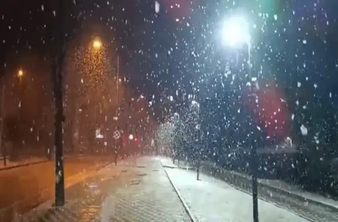 Bursa’da kar yağışı etkisini göstermeye başladı
