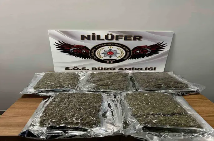 Bursa’da uyuşturucu operasyonu: 3 kilo 562 gram esrar ele geçirildi
