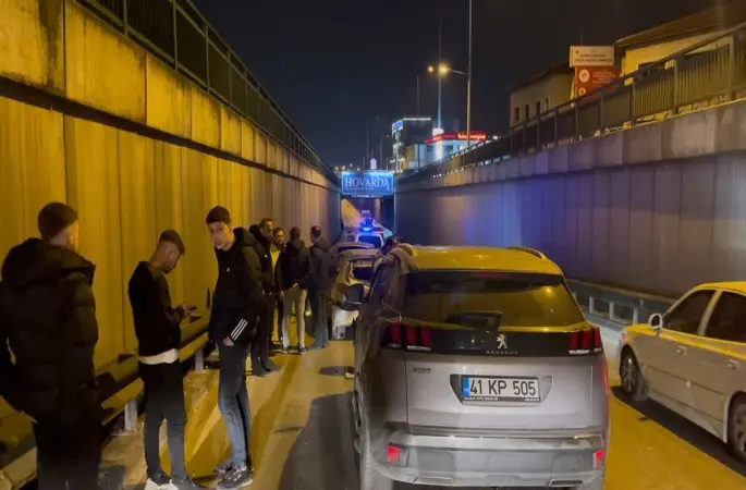 Bursa’da zincirleme trafik kazası sonrası kavga çıktı
