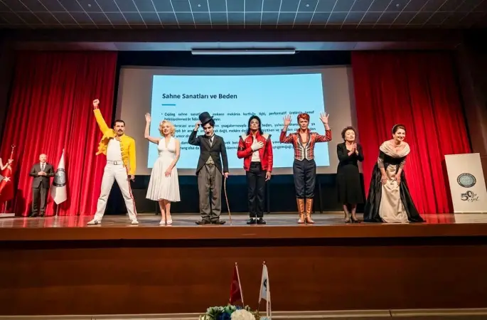 BUÜ’de sanatın ve sanatçının geleceği mercek altına alındı
