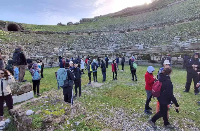 Büyükşehir, Aydınlıları Alabanda’da kültür gezisi ile buluşturdu
