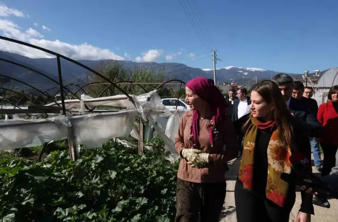 Büyükşehirden 121 çiftçiye 212 bin 400 metrekare sera naylonu desteği
