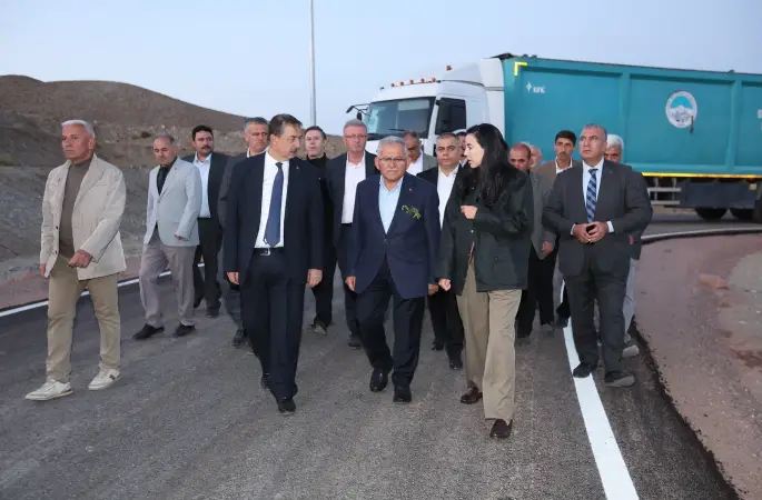 Büyükşehirin çevreci ve kazanımcı atık yönetimi, araştırma makalesinde geniş yer buldu
