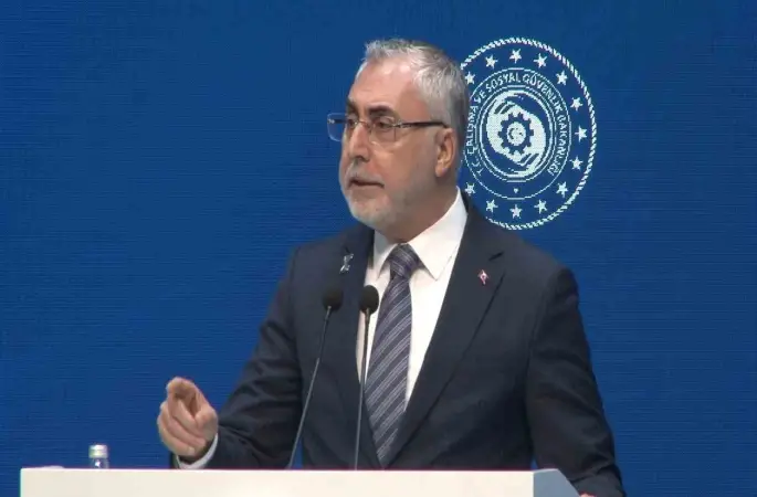 Çalışma ve Sosyal Güvenlik Bakanı Işıkhan: "2 yılda yaklaşık 2 milyon kadının işe yerleştirilmesini sağladık"
