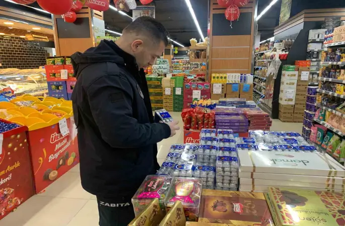Çayırova’da bayram öncesi market ve tatlıcılara sıkı denetim
