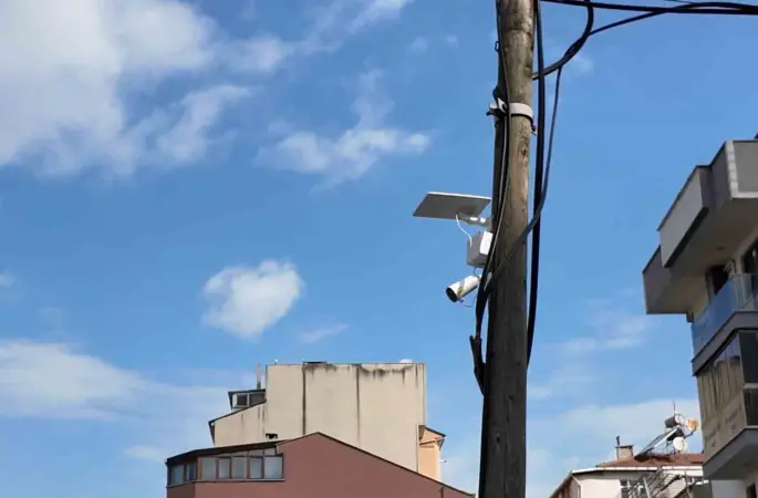 Çayırova’da kaçak moloz ve atık dökümüne karşı kameralı önlem
