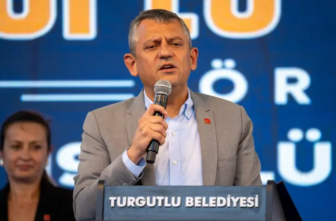 CHP Genel Başkanı Özel: "Cumhuriyet Halk Partisi'nin kazandığı seçimin gecesi Türkiye'nin zaferi olacak"