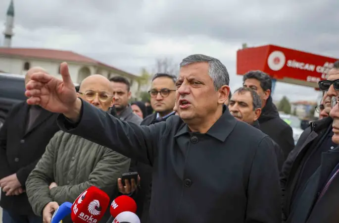 CHP Genel Başkanı Özel: "Erdoğan’ın karşısında CHP’nin adayı yüzde 60’ın altında oy alırsa iktidara gelsek bile başarısızlık sayacağım"
