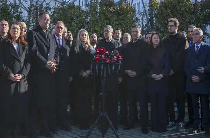 CHP Lideri Özgür Özel: Bu Mahkemeyi Millete Göstermeye Cesareti Var Mı Erdoğan’ın?”