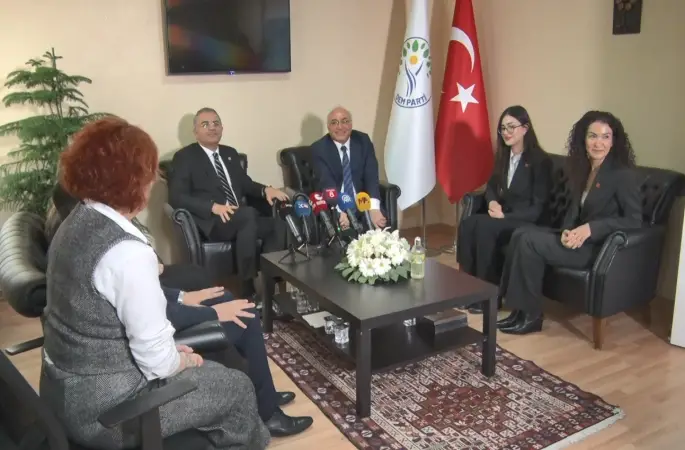 CHP’den DEM Partiye bayram ziyareti
